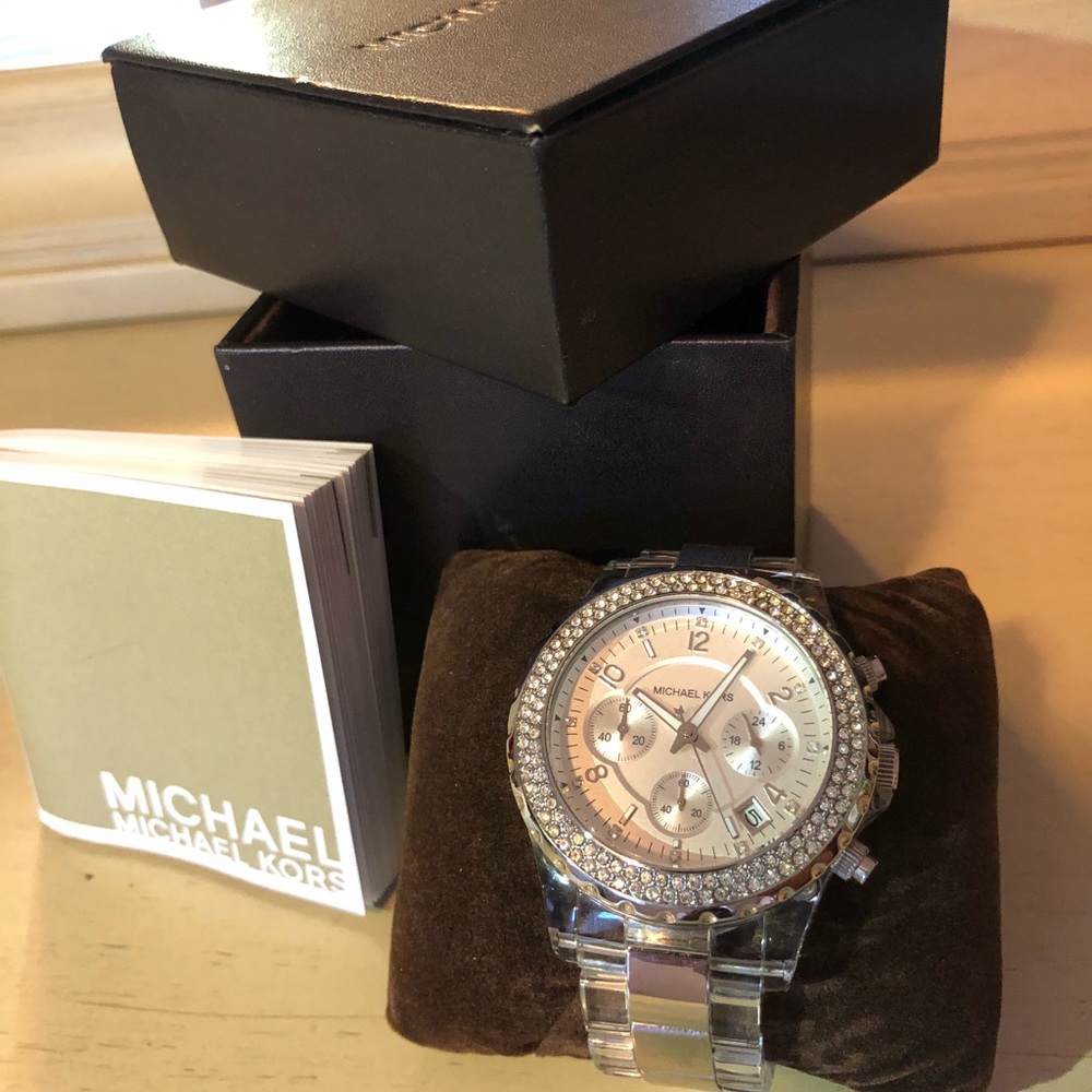 Michael kors watch!!